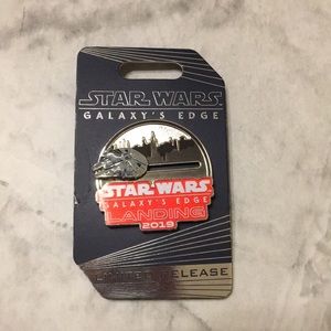 Disney Star Wars Galaxy’s Edge Landing 2019 Pin